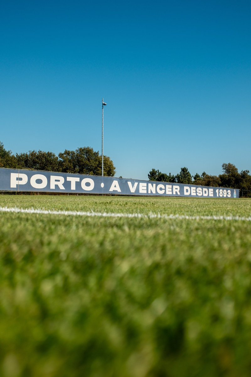 areaportista's tweet photo. Amanhã é dia 1, dia de recomeços, dia de começar com a mesma fome para lutar pelo bicampeonato nacional! Bora rapazes! 🏆 https://t.co/5YI55WZm24