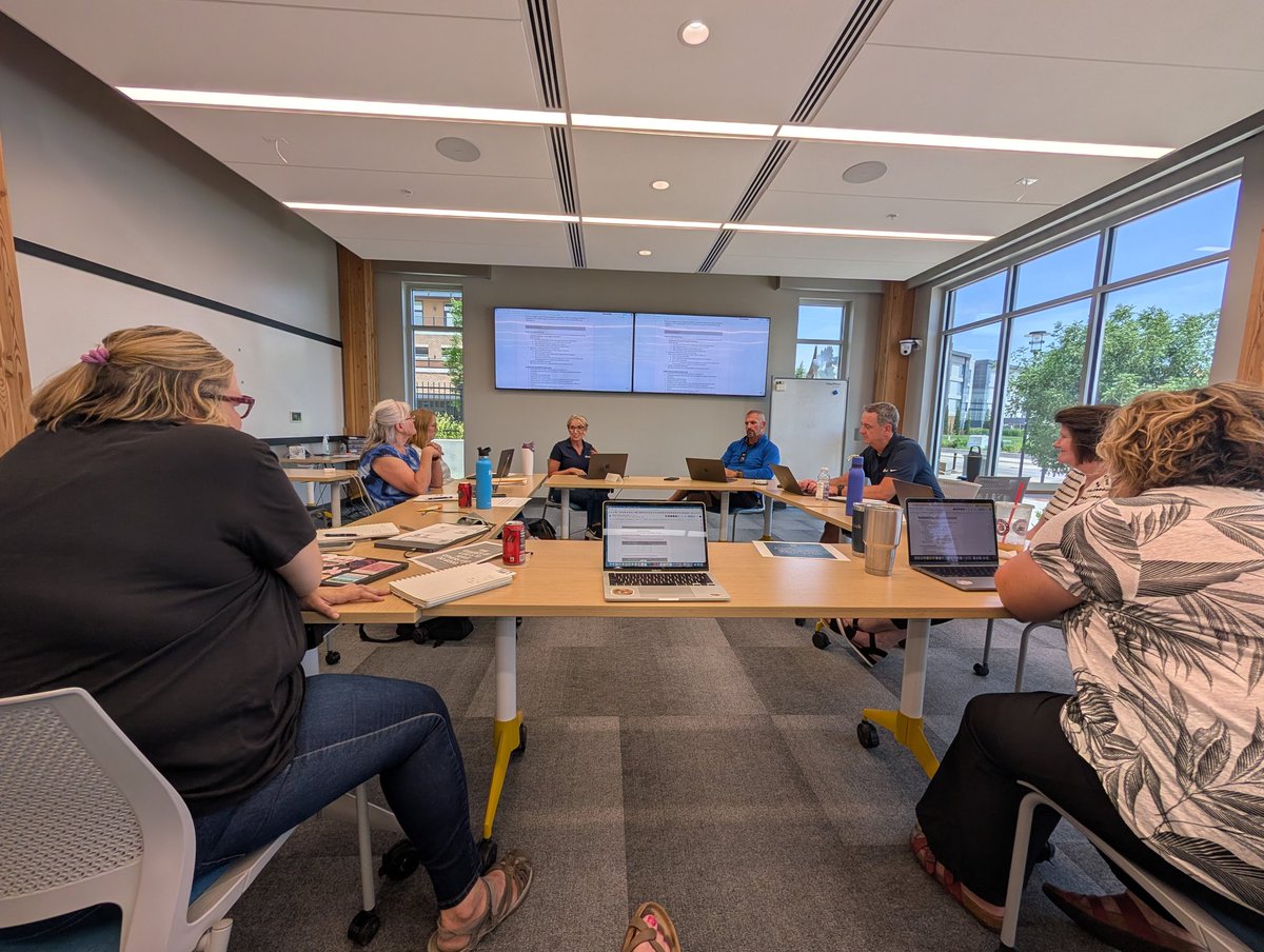 ESSDACK's tweet photo. Our leadership team spent the day on planning and strategy for 26-27 in Wichita. Thank you @HuttonBuilds for providing a beautiful space for us to work! https://t.co/3KrywIZiI0