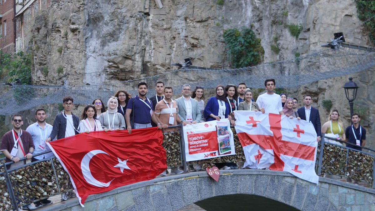 GSB_MuglaUAGM's tweet photo. 🇹🇷🇬🇪 Bakanlığımız ile Gürcistan Eğitim, Bilim ve Gençlik Bakanlığı iş birliğinde düzenlenen Gürcistan Uluslararası Gençlik Değişimi Programı, gönüllü gençlerimizin katılımıyla başarıyla gerçekleştirildi.

@GSBgenclik
@OA_BAK https://t.co/GjL3tTooDB