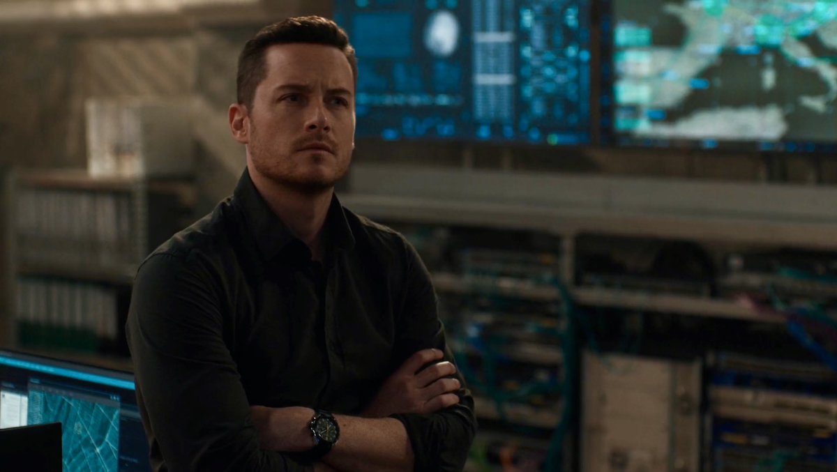 10_1Sniffles's tweet photo. Wesley Mitchell: part-time Supervisory Special Agent, full-time watch model. 😜💙 https://t.co/g7jPgQ3nZm