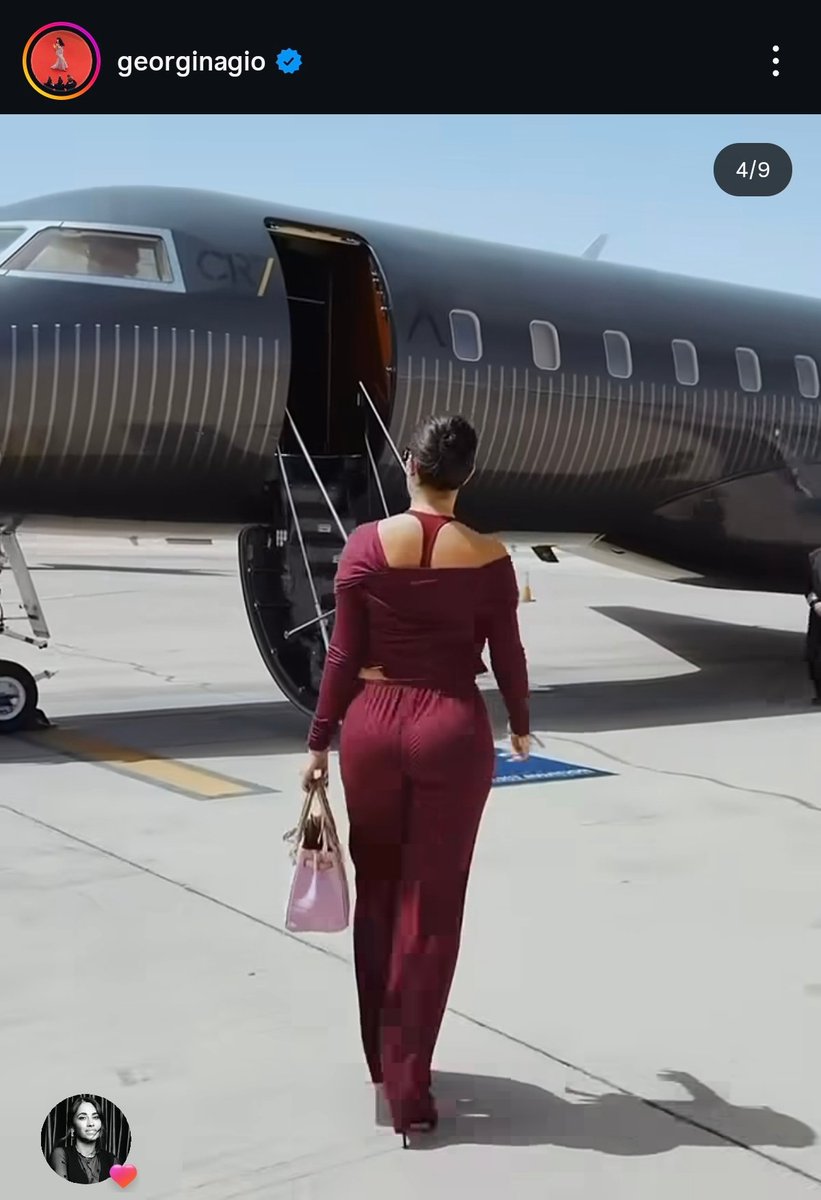 TeamCRonaldo's tweet photo. 🚨 Georgina flew to the USA on CR7's private jet earlier this month ✈️ https://t.co/VBq4vGHwNq