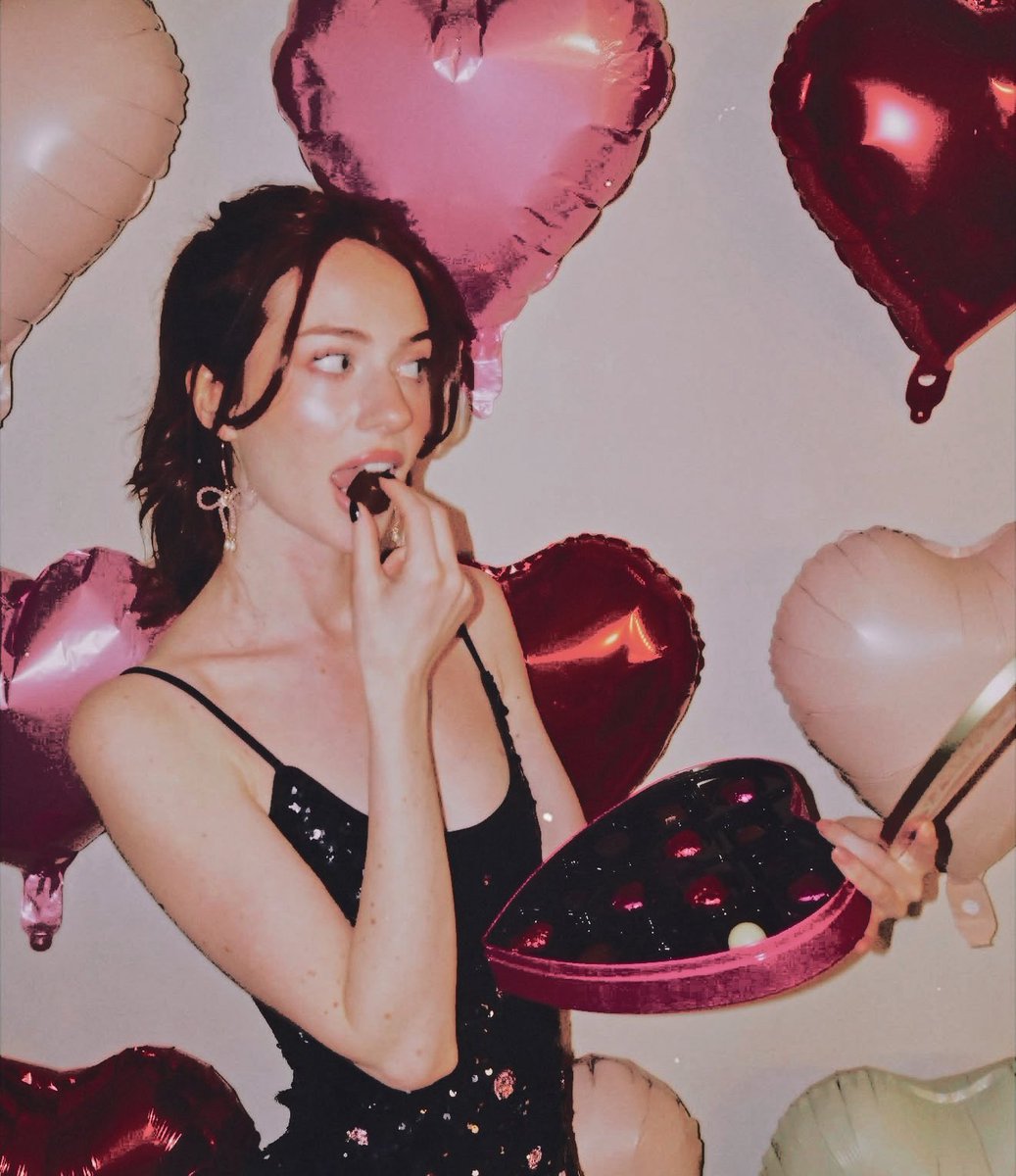 bratpriss's tweet photo. ᅠ
spontaneous  photoshoot .
ᅠ https://t.co/gAWVFDDuu7