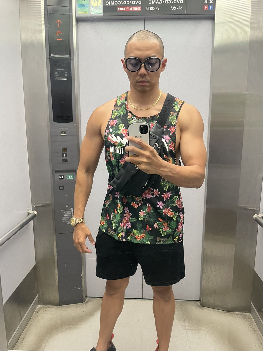 Ryo_Bigfoot32's tweet photo. 夏☀️🌺 https://t.co/ml1CFuthFy