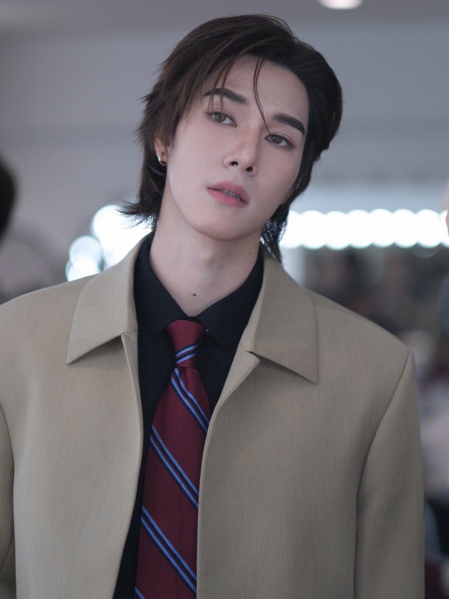 SkyNani_KR's tweet photo. 🗓️ 20260630
🔎 IG | gamemygb

[1]
🤍 @hirunkit_ 
@ u_nionxclusive @ dxm_jkw 
@ __bosstons__ 
@ new_jedsada 
@ som_tw24 

#Gamemymakeup ✨🤟🏼💖
#WUTheSeriesFinalEP https://t.co/2gKOQKCWjE