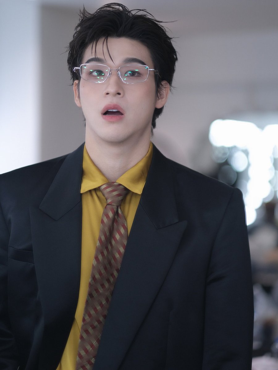 SkyNani_KR's tweet photo. 🗓️ 2026630
🔎 IG | gamemygb

[2]
🤍 @skywongraveee
@ u_nionxclusive @ dxm_jkw 
@ __bosstons__ 
@ new_jedsada 
@ som_tw24 

#Gamemymakeup ✨🤟🏼💖
#WUTheSeriesFinalEP https://t.co/4XKL8btC3U