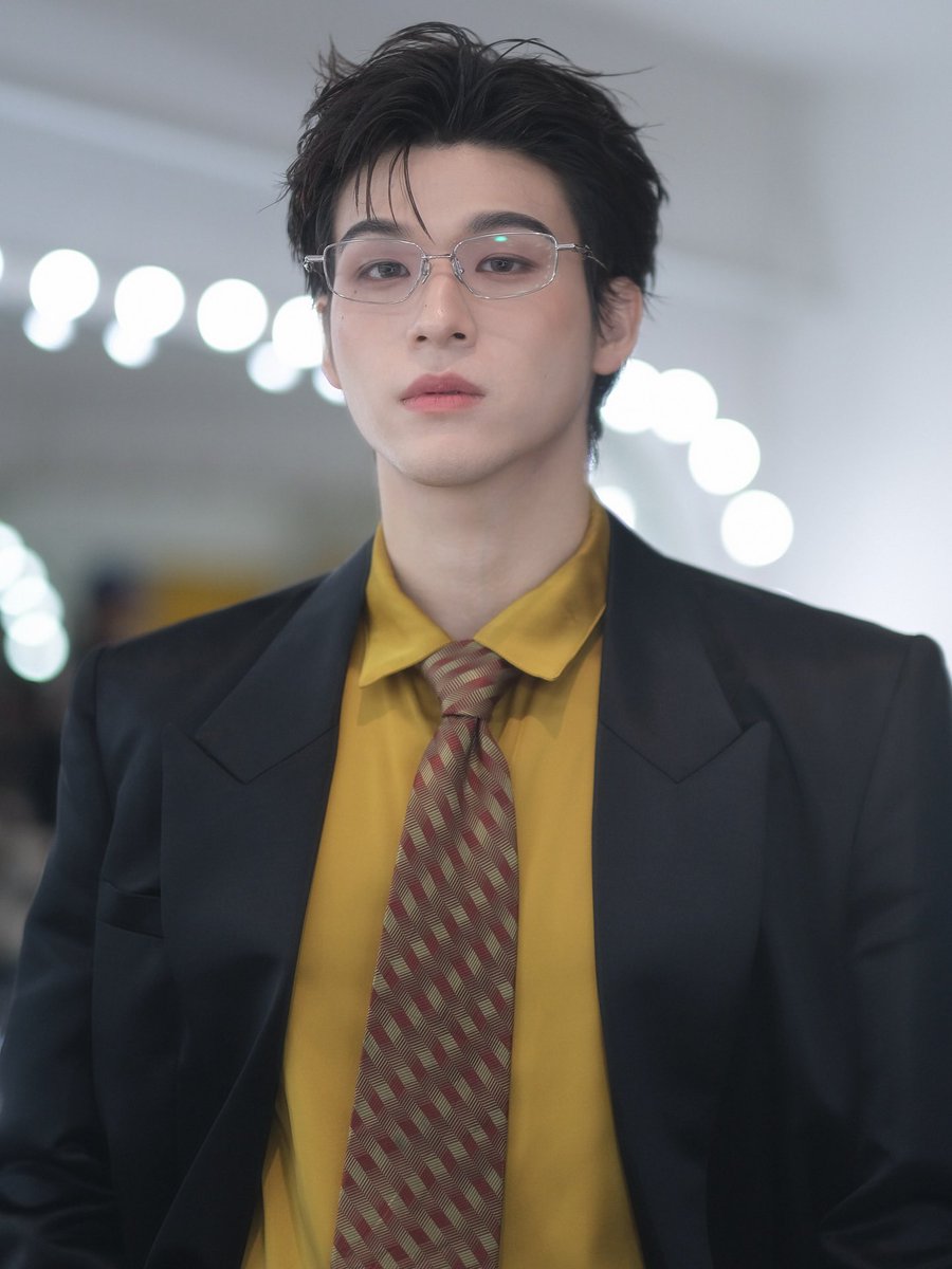 SkyNani_KR's tweet photo. 🗓️ 2026630
🔎 IG | gamemygb

[2]
🤍 @skywongraveee
@ u_nionxclusive @ dxm_jkw 
@ __bosstons__ 
@ new_jedsada 
@ som_tw24 

#Gamemymakeup ✨🤟🏼💖
#WUTheSeriesFinalEP https://t.co/4XKL8btC3U