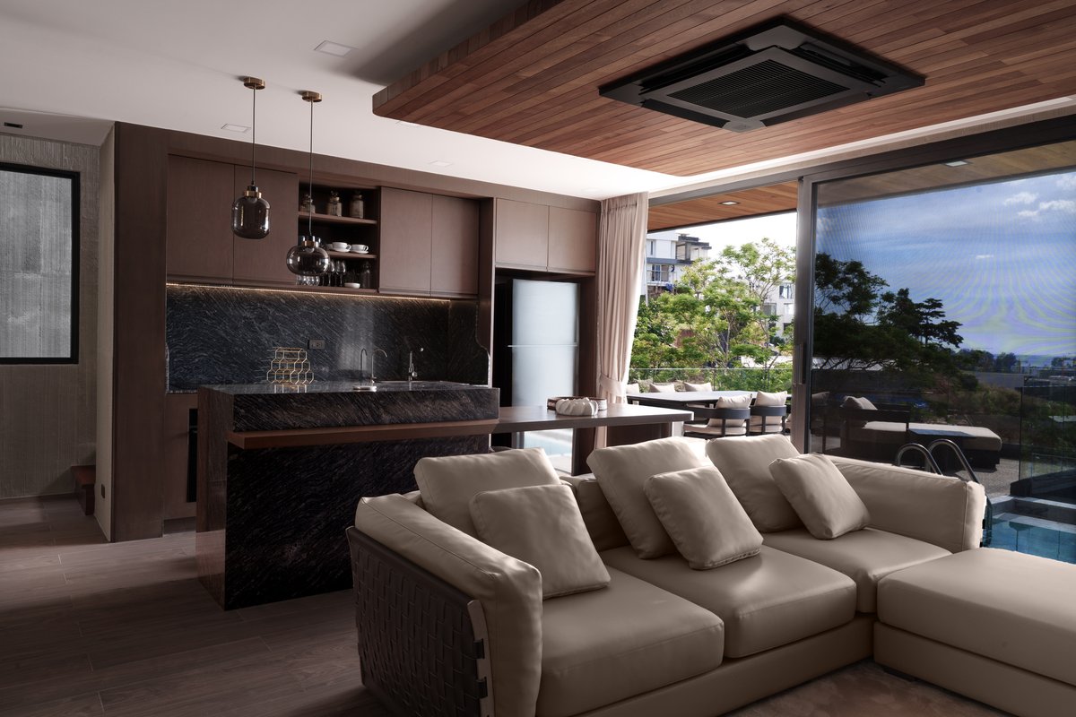 EclipseThailand's tweet photo. Gold Chariot Pool Villa
USD 530K
2 Bed | 2 Bath | 204 Sq.m. | 300 Sq.m. Land

Escape to your own private paradise.
DM for details or a private viewing.

Villa details: https://t.co/cOEn8shW9V

#Phuket #PhuketRealEstate #VillaForSale #PoolVilla #LuxuryRealEstate #LayanBeach https://t.co/04iMPYimbb