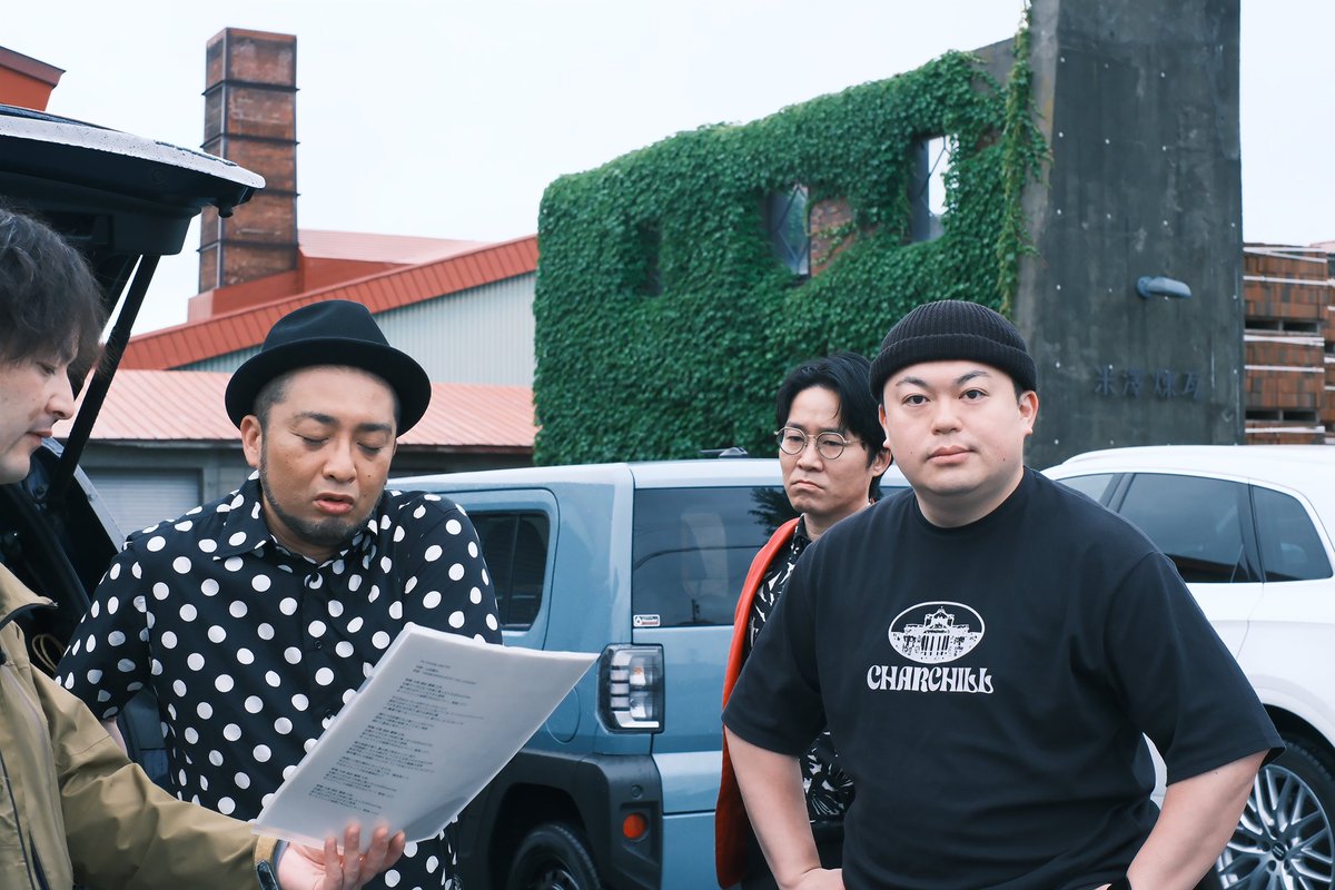 hamburgerboys's tweet photo. 江別での撮影
打ち合わせに真剣な眼差しを注ぐ
jaza https://t.co/rTXwQHWPmB