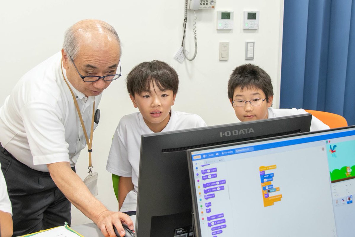 maaruct's tweet photo. 6月19日は藤枝市立高洲小学校の6年生の団体利用があり、4つの職業・ものづくり体験を実施しました！

詳細はこちら▼
https://t.co/6X6NIvq4US

#静岡市　#まある　#こども　#体験
@kimitter_x　@bellcolune　#BAKESTUDIObybikini
#iway英数プログラミング教室 https://t.co/2WtUS8udku