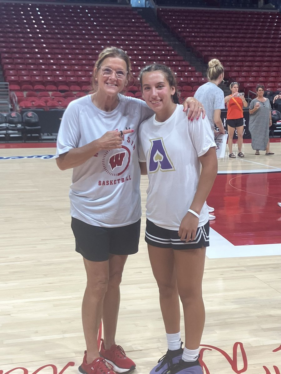 ACumicek's tweet photo. Thank you for a great elite camp @BadgerWBB @CoachPingeton  @CoachCBracey @CoachEvJohnston I had a great time learning about your program and competing with such talented players. Including my teammate @ella_grable 
@PurpleAcesWI 
@ndagirlsbball https://t.co/YPqa4Kv8te