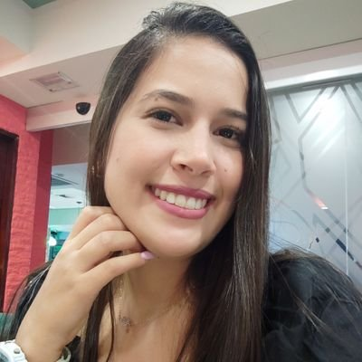 ColoColopassion's tweet photo. @ConsolasCulias No entiendo porque discuten con Venezolanos que se ven así https://t.co/CssQAijwDr