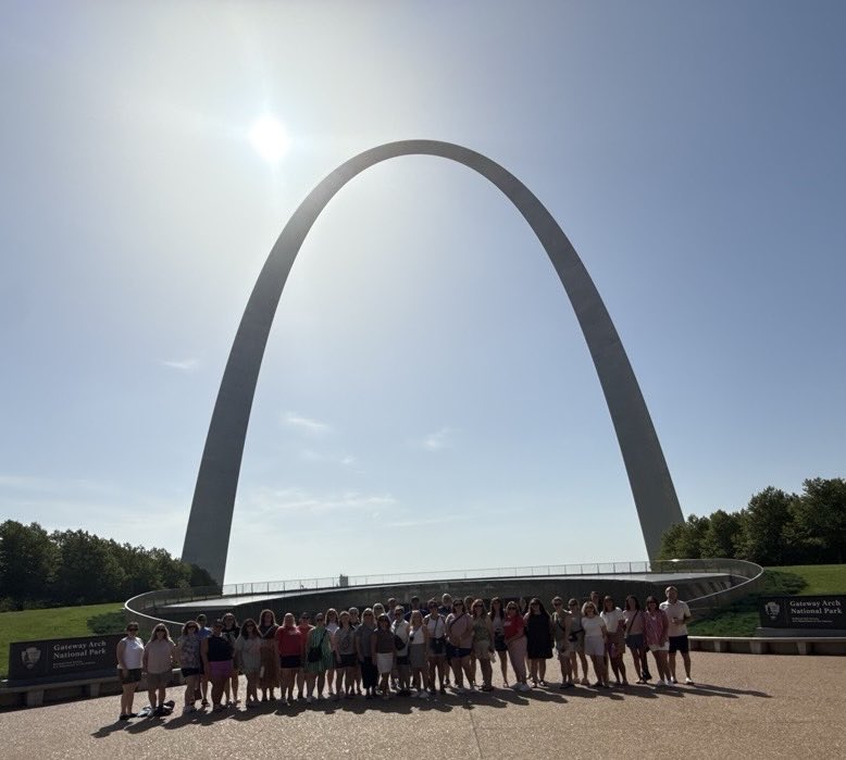 MichelleRice606's tweet photo. Great visit @GatewayArchSTL on #Arch630Day Learned so much including why today is celebrated. Thankful to @KEDCGrants @KedcARTS for this opportunity to see STEAM used in the wild. https://t.co/Csuk0t1Rw9