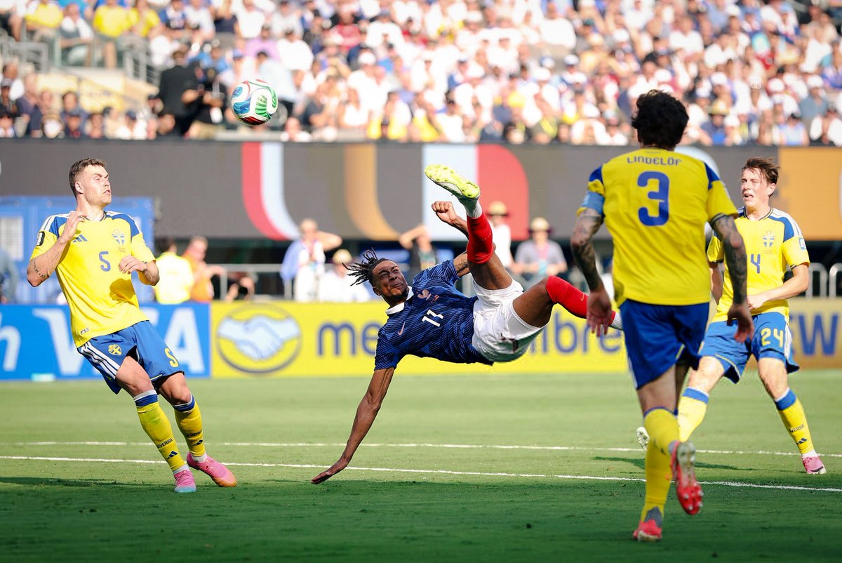 _gjr7's tweet photo. Michael Olise
#FIFAWorldCup | #FARSWE https://t.co/GbrqMKgeCq
