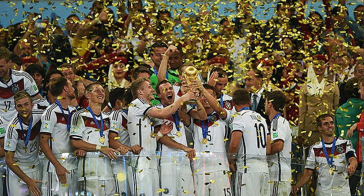 LFCHemanth's tweet photo. Italy 🇮🇹(2006), Spain🇪🇸 (2010), and Germany 🇩🇪(2014) have won a combined total of ZERO World Cup knockout games since lifting the trophy. The ultimate champions curse😔 https://t.co/js89RJQffK