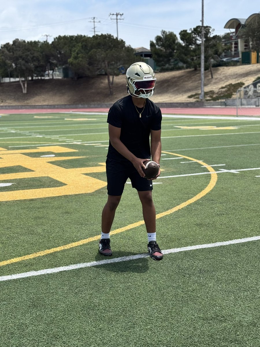 T_Scott4x's tweet photo. Continuing to work, trusting the process.💪💪 #agtg #blessed #justwork @OrtegeJenkins16 @DevelopwithCB @adamgorney @Andrew_Ivins @BlairAngulo @GregBiggins @BrandonHuffman @TomLoy247 @TheUCReport @RivalsHS @LemmingReport @johnwdavis @OC_Recruits @CAPrepVarsity @QBHitList @Elite11 https://t.co/yk796lnJ5t