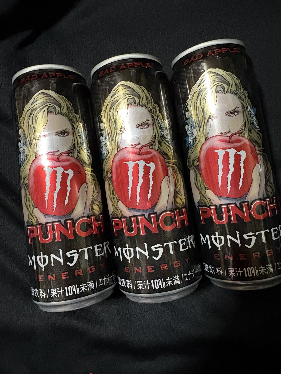 LMS_MacLove's tweet photo. モンスター新作
美味しい
というか絵柄が今までと違ってすぐ手に取った https://t.co/a6JKDP7K5P