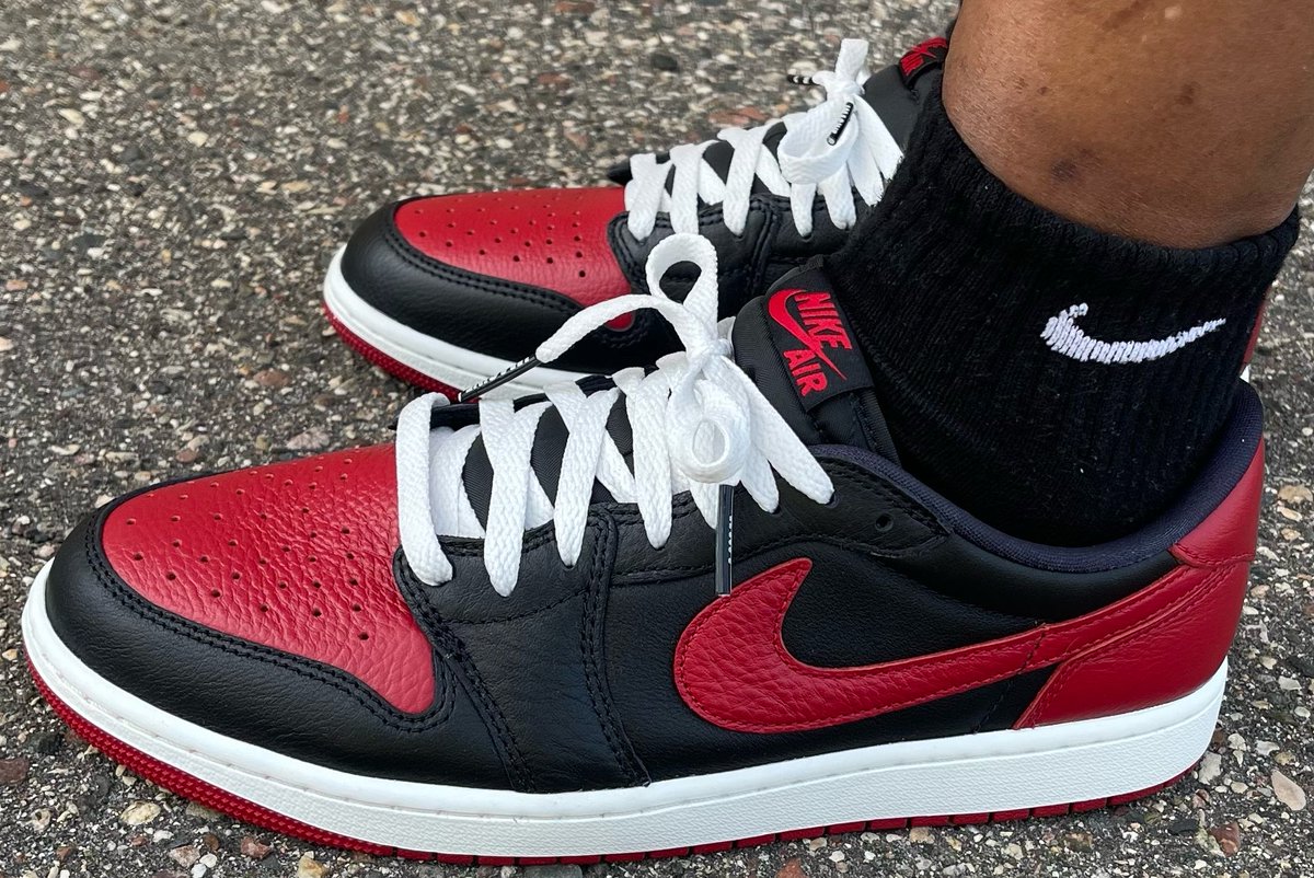 hisexcellence79's tweet photo. Headed to the”R&B” concert
#kotd
#unds
#snkrskickcheck
@Jumpman23
@nikestore
Nike Air Jordan 1 Low Banned/Bred https://t.co/AhTvZxDvhl