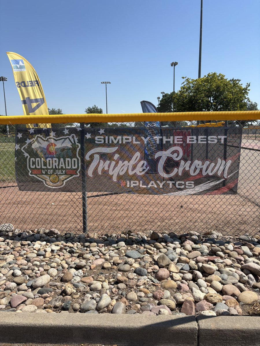 MSTopGunBest's tweet photo. COLORADO=BOMBS💣💣💣
1-1 so far in our pool, and our bomb squad for DAY ONE💪 ✈️
(plus a few others who just missed and hit them to the fence😩) 

2030 Avery Palmer - 1 HR
2031 Harlee Lepard - 2 HR https://t.co/IuU90qtcFB