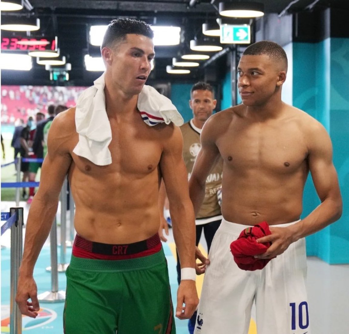 iamguivanel's tweet photo. Mr LIG DÈ CHANPYON ak Mr KOUP DI MOND🤍🐐

E "Lionel Messi" ki MR nap di pou li…? Mr koripsyon 🤦🏽‍♂️ https://t.co/0Bqwd1zTbG