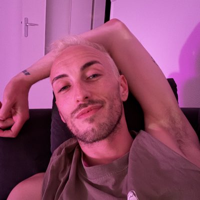 D_Versacheap's tweet photo. #NouvellePhotoDeProfil https://t.co/RjoFVXXADx