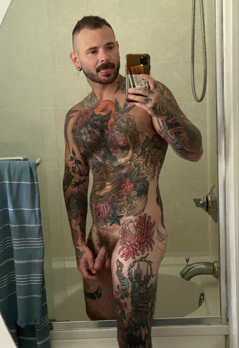 Chuck_tattoos's tweet photo. 😜 https://t.co/Axedv3pREv