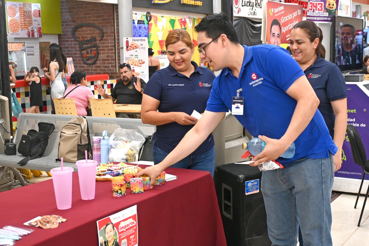 pproeducacion's tweet photo. Continuamos promoviendo "Si aportas, importa" con una activación realizada en Soriana Rosales, donde nuestro equipo invitó a los clientes a convertirse en aliados de la educación mediante una pequeña aportación al finalizar sus compras.
@OrgSoriana
#Niñez #Educación #Ahome https://t.co/6fcKIQlpSw