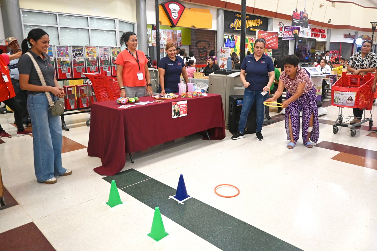 pproeducacion's tweet photo. Continuamos promoviendo "Si aportas, importa" con una activación realizada en Soriana Rosales, donde nuestro equipo invitó a los clientes a convertirse en aliados de la educación mediante una pequeña aportación al finalizar sus compras.
@OrgSoriana
#Niñez #Educación #Ahome https://t.co/6fcKIQlpSw