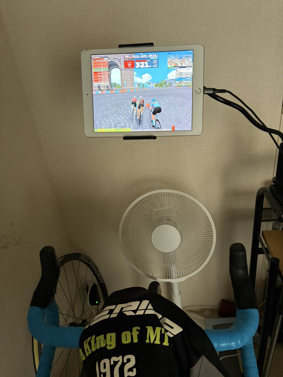 tackman4000's tweet photo. 7月は1ヶ月半振り？チームzwift朝練からスタート
ここ最近ダイエットl2ポタリングメインな三十路にはつらい(›´-`‹ ) https://t.co/BuUQggYWpn