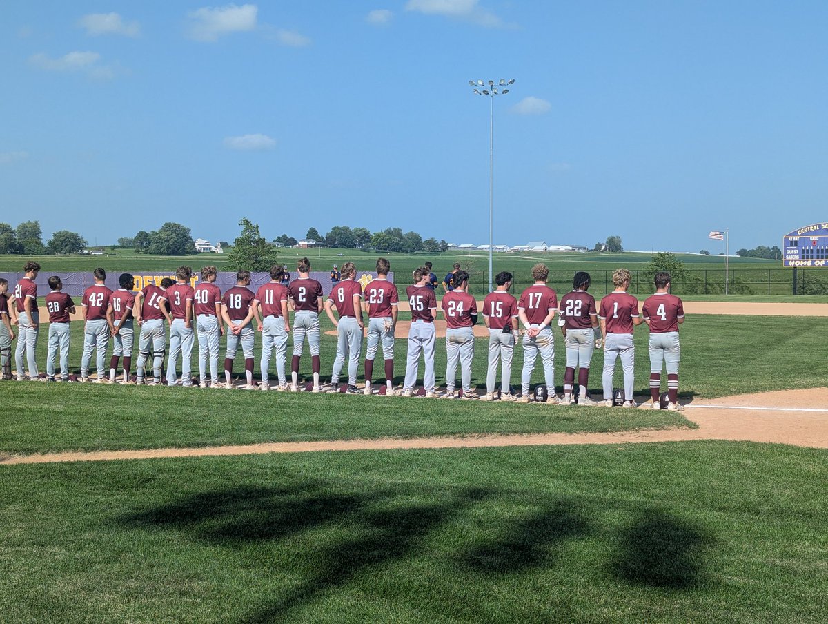 David_M_Ryan's tweet photo. Reporting fr Central DeWitt HS. One of nicer HS baseball facilities in Iowa w/35 ft high mesh safety netting & 2 row comfy stadium seating spans 1B to 3B. Quality concession area facing field under press box w/cement walking areas and spacious parking. MV's Gabe Grafft w/2 run HR in 2nd.