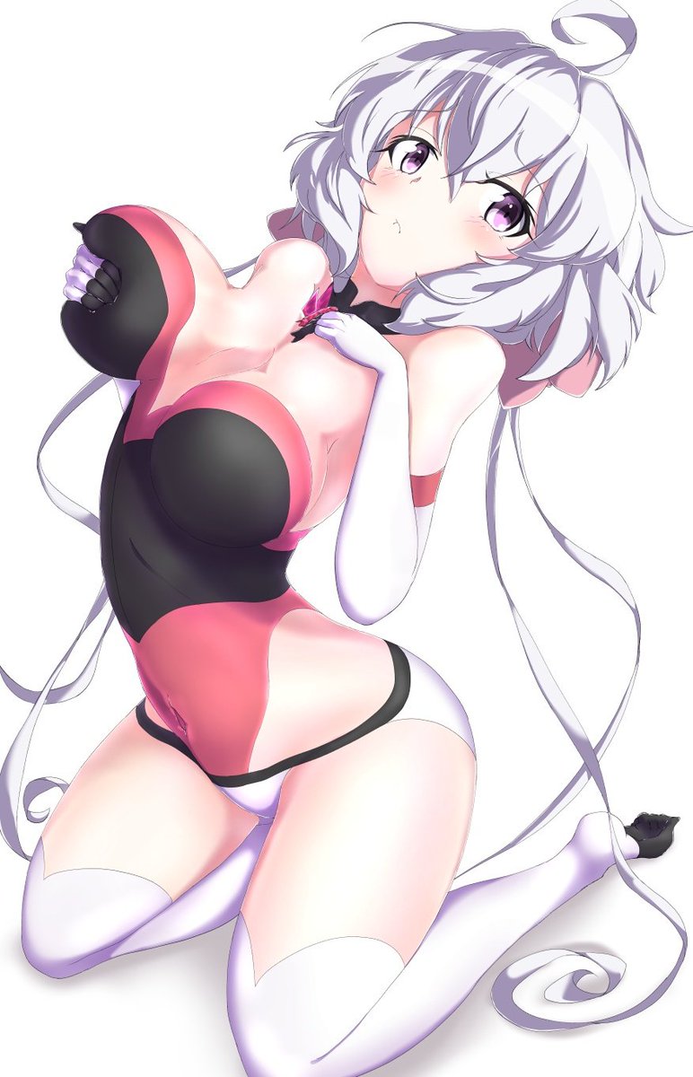 syumashi's tweet photo. 雪音クリス ギアインナー！ #symphogear #シンフォギア #イラスト https://t.co/zy68yCC89g