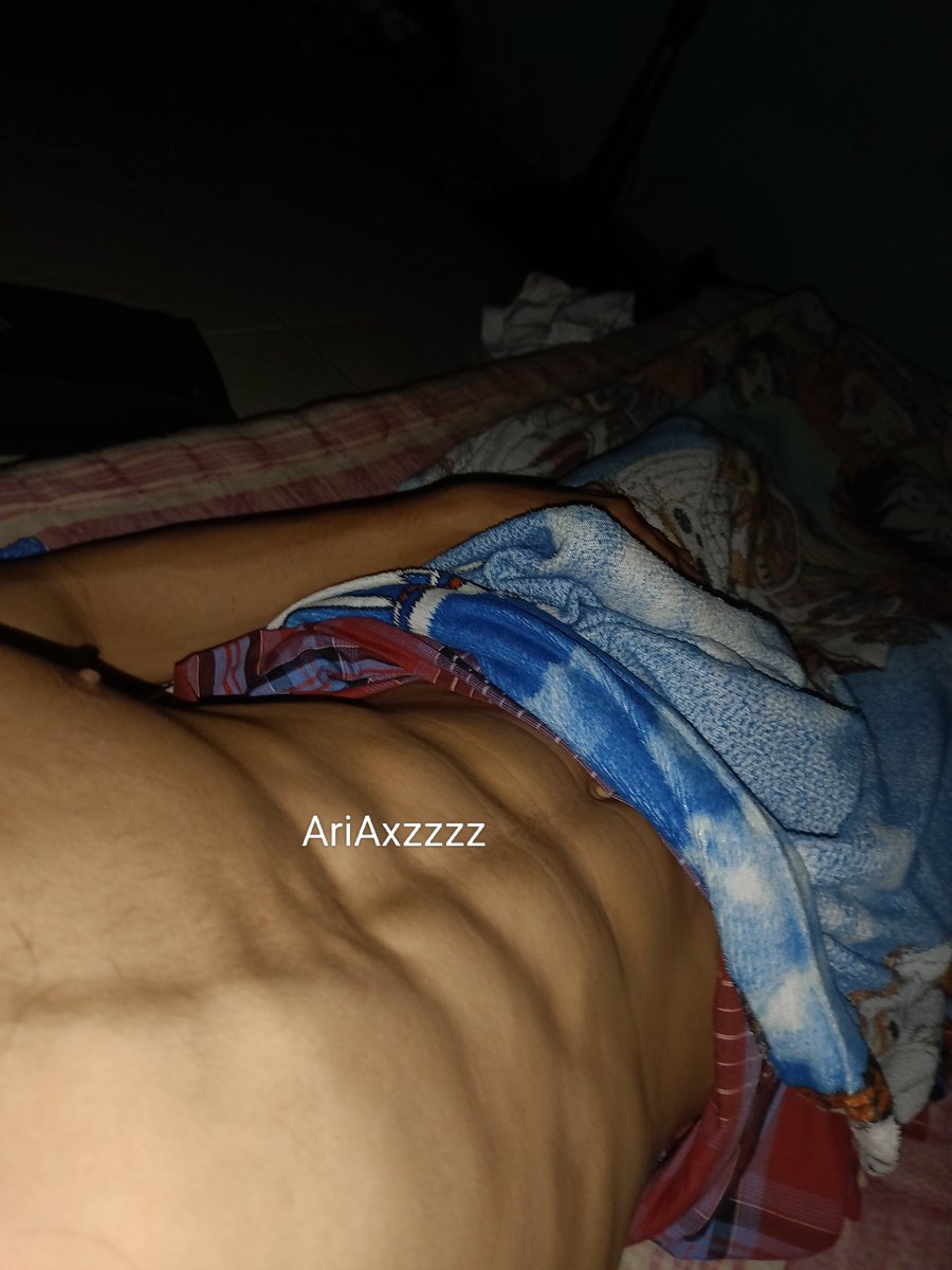 AriAxzzzz's tweet photo. Morning gaisss , baru bngun ini si ganteng ikutan bngun xixi https://t.co/8VW4rblffh