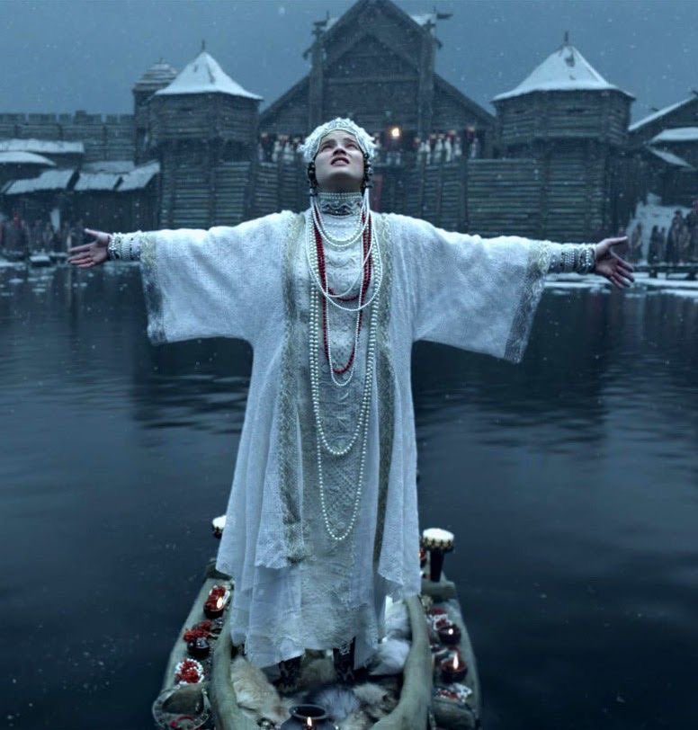 BluebellRaven's tweet photo. I Am Dragon or The Dragon inside me, is a 2015 Russian fantasy film about Princess Miroslava, who is abducted by a dragon during her wedding and taken to a remote island. 

She discovers the beast can transform into a human named Arman, and she eventually falls in love with him. The movie was directed by Indar Dzhendubaev.