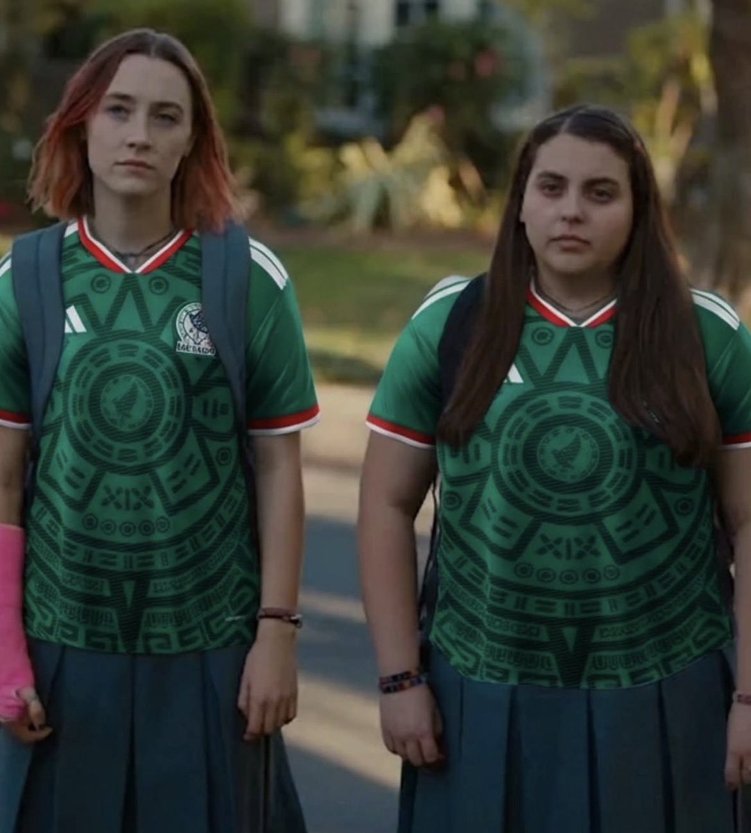DannielaAmores's tweet photo. hasta los cinéfilitos alternativos estamos listos pa hoy https://t.co/w1GF1ACx6y