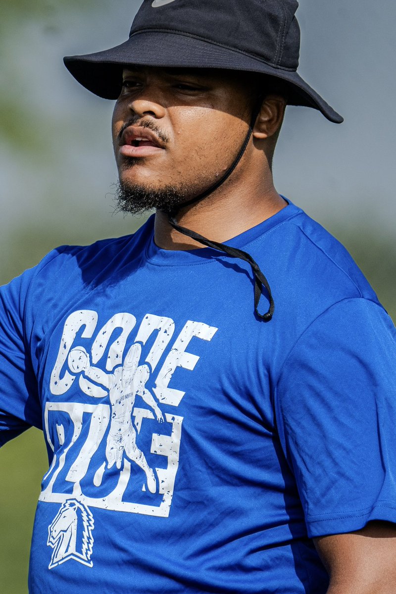 _Chadbrown's tweet photo. Thrilled to announce I'm the new Freshman WR/DB Coach at Millard North 🏈🔵🟢 https://t.co/nY0h9UJRM6