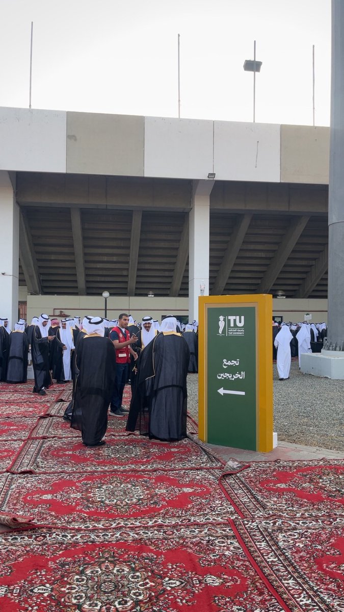 OYki01's tweet photo. خلاص أنتهت الحكاية .. 🎓 https://t.co/dRpchERsmO