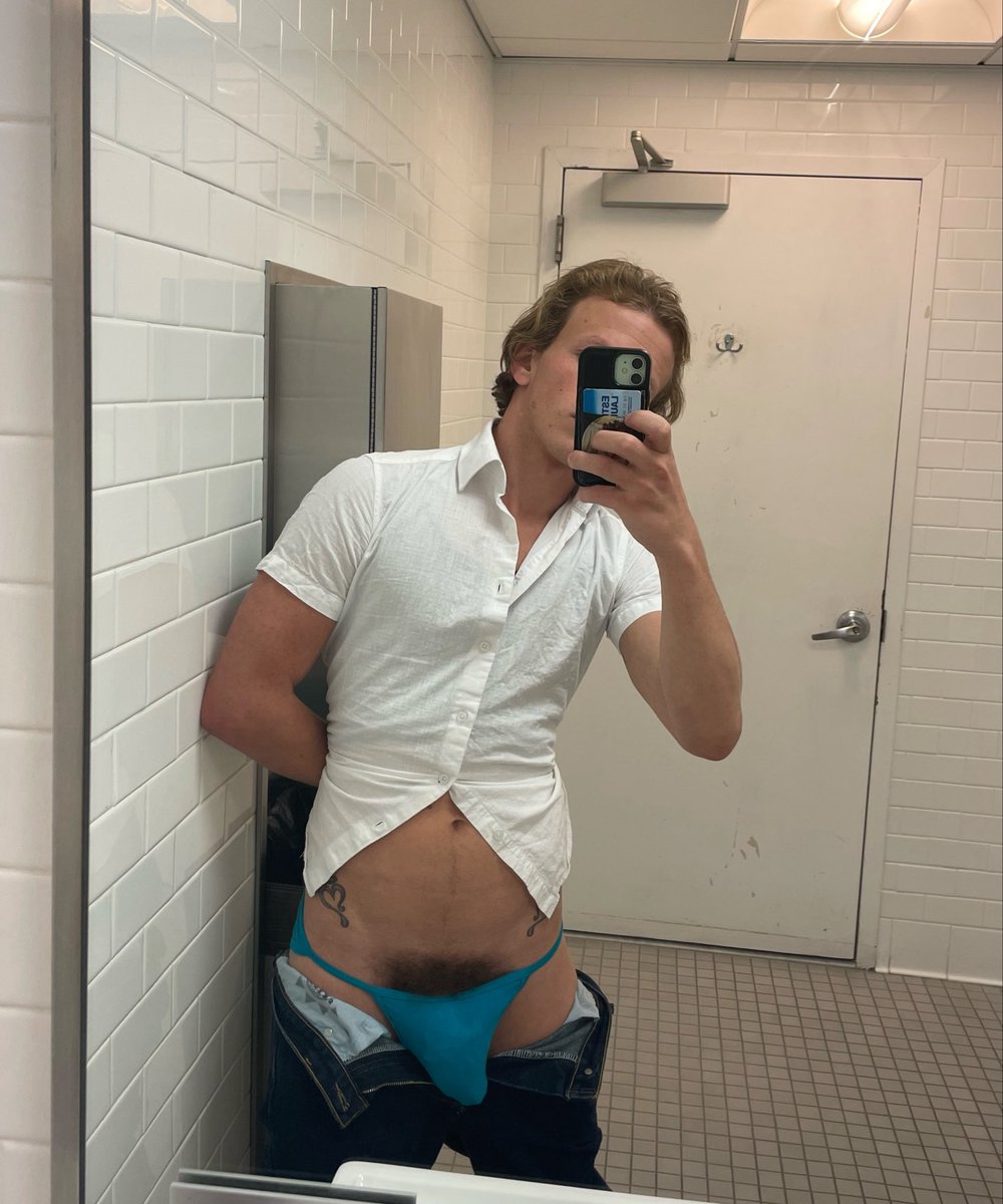 yungsackcali's tweet photo. Cum into my office, imma have to write you up
#gay #anon #corporate #cleancut #pride #nyc #hung #bathroom #cruising #buldge #dick #bush #twink #twunk #chudai #muscle https://t.co/hAxHsQD8ZN