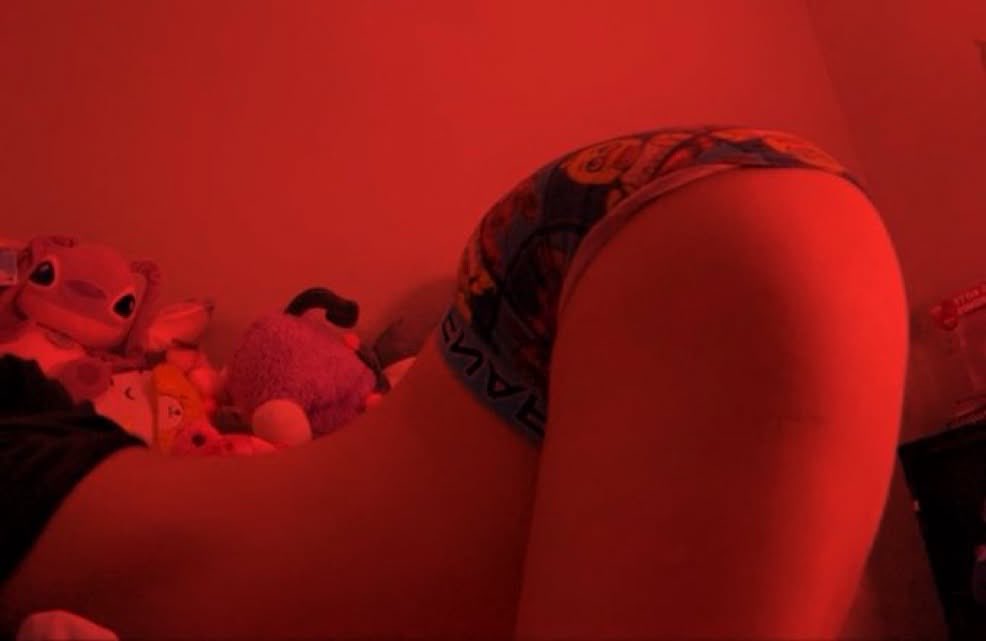 rayreal31's tweet photo. I’m so horny rn dm me📷 https://t.co/vL7SLIRDEN