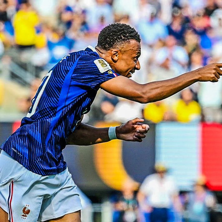 AlunnoRwanda's tweet photo. 🇫🇷 Kylian Mbappé (27) has been in TOP CLASS form this World Cup!

• ⚽️⚽️ vs Senegal 
• ⚽️⚽️ vs Iraq
• 🅰️🅰️ vs Norway
• ⚽️⚽️ vs Sweden

6 goals + 2 assists in 4 games. https://t.co/OrDFWauBzd