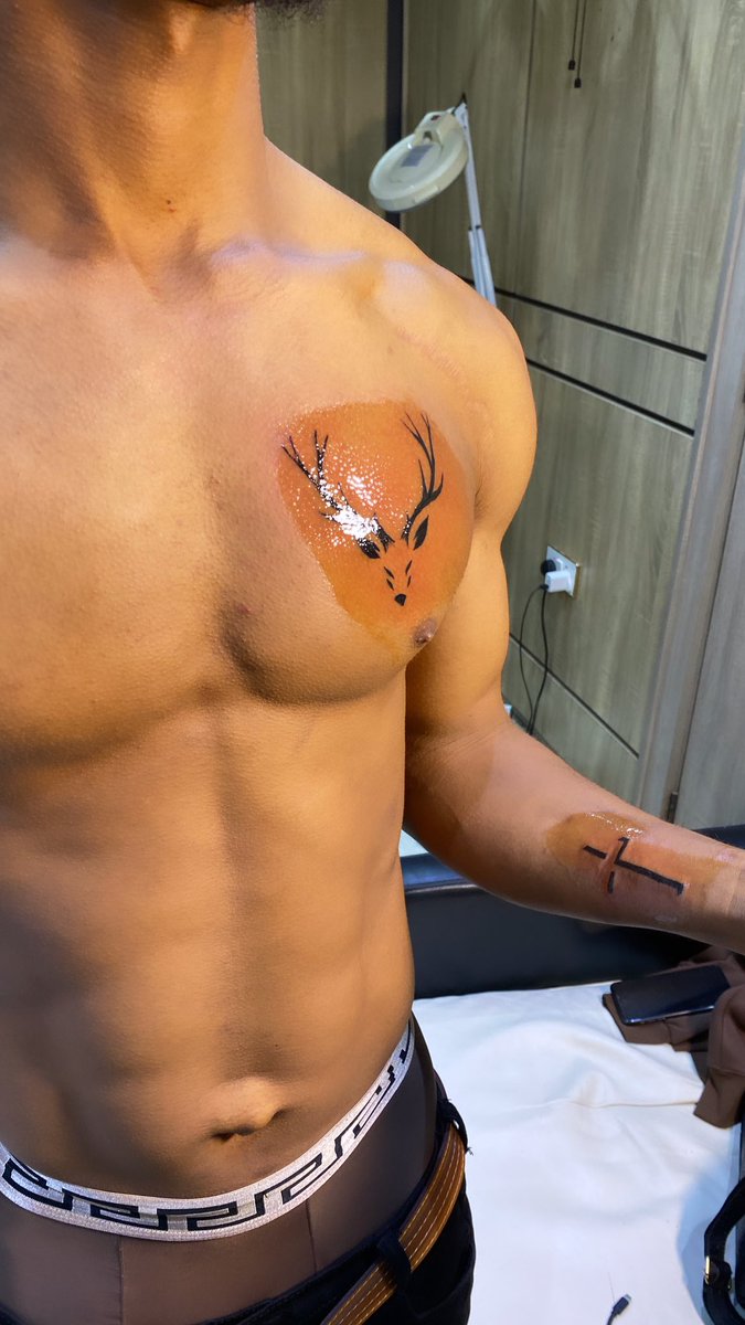 buchio01's tweet photo. Tattoo of the week https://t.co/r7VaQoT5SK
