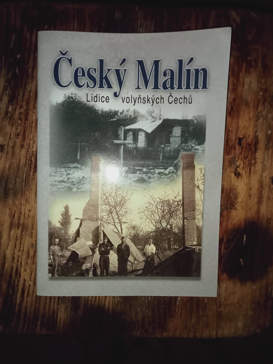 PitSzelagowski's tweet photo. @R_A_Ziemkiewicz Konferencja w Sobótce. Byli przedstawiciele czeskich rodzin wymordowanych przez nacjonalistów ukraińskich. https://t.co/pMtzJRGHx6