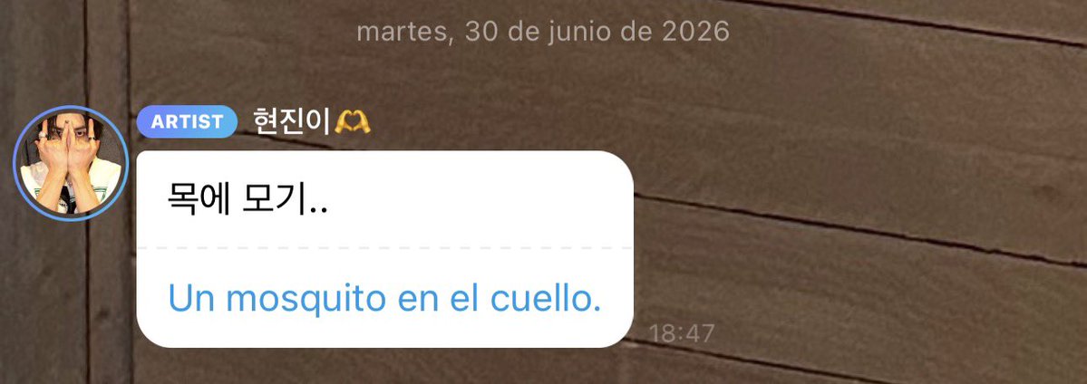 _lvshyunin's tweet photo. uhmm ya empezaron a picarle los mosquitos en el cuello … en un rato más sale el otro a quejarse de los mosquitos https://t.co/QrYQsIy3FH