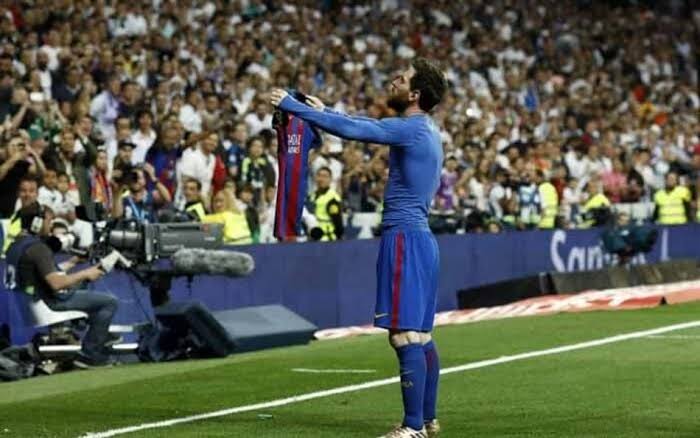 LebronkillDenve's tweet photo. @Mario___RM Pienso en Messi en el desayuno, el almuerzo y la cena. 
Messi marcó su gol número 500 ante el Real Madrid en el Santiago ¿No te da vergüenza ser ignorante? https://t.co/2TTMUThPoG