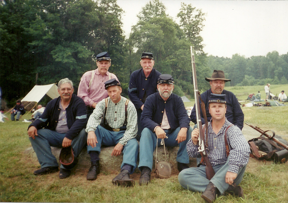liny67th's tweet photo. COUNTERMARCH!!! (25 Years Ago) 30 June - 1 July 2001: Living History at Gettysburg National Park

https://t.co/ivPqAeyNWf https://t.co/6HjAdqsBeS