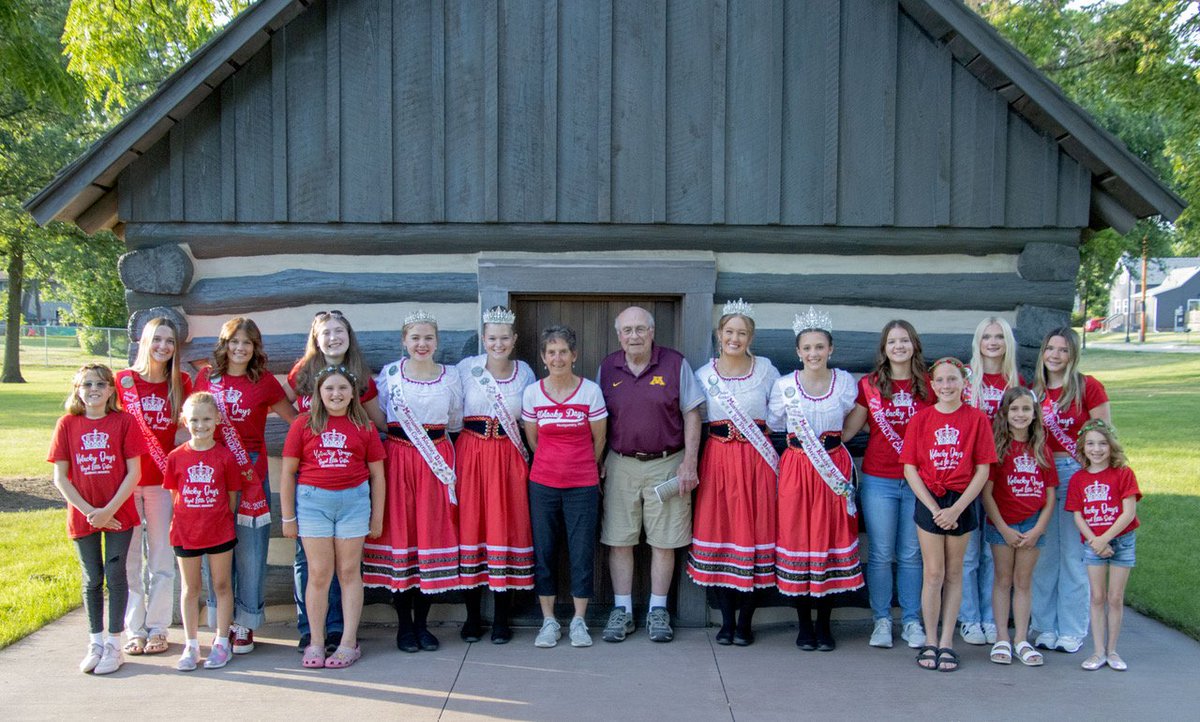 KolackyDays's tweet photo. Congratulations to Don and Kathy Westerman for being selected as our 2026 Kolacky Days Grand Marshals! https://t.co/jViaDSGGjt