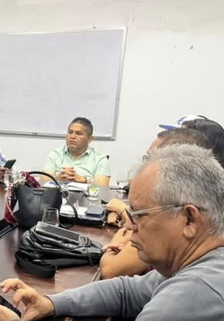 ArturoC69755641's tweet photo. #Cojedes| Titulares en X.
1\ Alcalde @alexandermirele sostuvo reunión de emergencia con la Comisión de Ejidos del Consejo Municipal de San Carlos.
2\ Onda tropical genera lluvias en Cojedes.
3\ MLB aprueba donación de 1 millón de $ a Venezuela.#jun30 @igorprieto @franklinguitten https://t.co/qS34I0eUYf