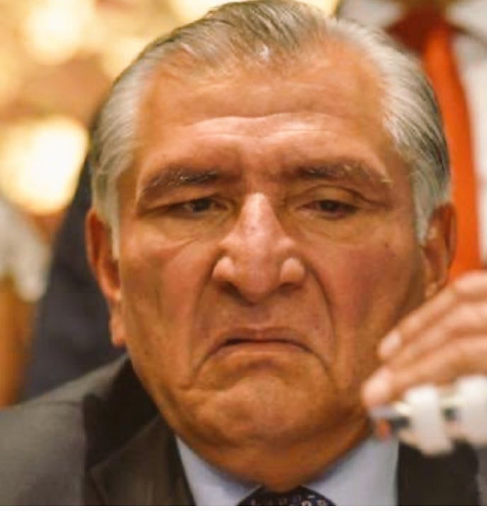 RamonGarci46665's tweet photo. The boss..!!

#MorenaCuevaDeDelincuentes 
👇 https://t.co/3HtnXsM6JA