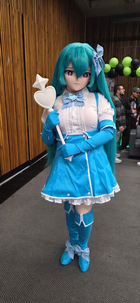 Midori_Prower's tweet photo. This weekend I debuted my new Magia Azure kigurumi 💖💖
I'm very happy with how it turned out, I'll be posting more pics soon, hope you like it ☺️🥰
#kigurumi #mahoako #magiaAzure #cosplayㅤㅤㅤㅤㅤㅤㅤ https://t.co/RoqJdlezRJ
