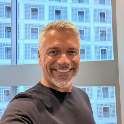 Robertkurt452's tweet photo. #NewProfilePic https://t.co/OG7XXAvxsV