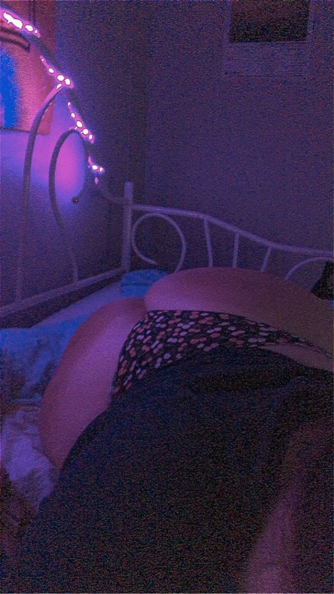 m0ldys0ckz's tweet photo. #sellingcontent
#BBW
i have a fat ass and big titties come hmu to get some content ;) https://t.co/LKtwfl8D6R