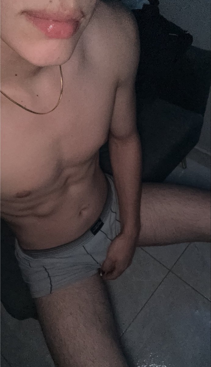 vasquez__001's tweet photo. Hola ✌🏻 https://t.co/ZMo6H2sRqz